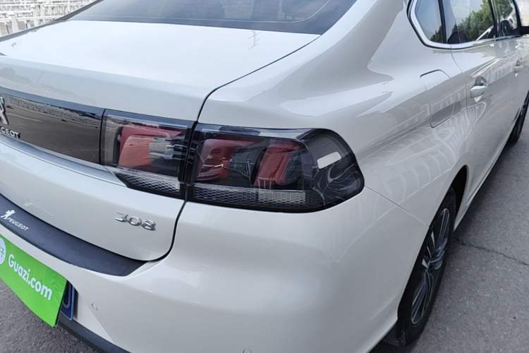 Used Peugeot 308 2016 1.6L Automatic Luxury Edition Right Rear Taillight