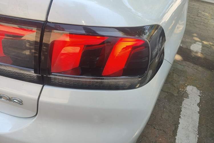 Used Peugeot 308 2016 1.6L Automatic Luxury Edition Right Rear Taillight