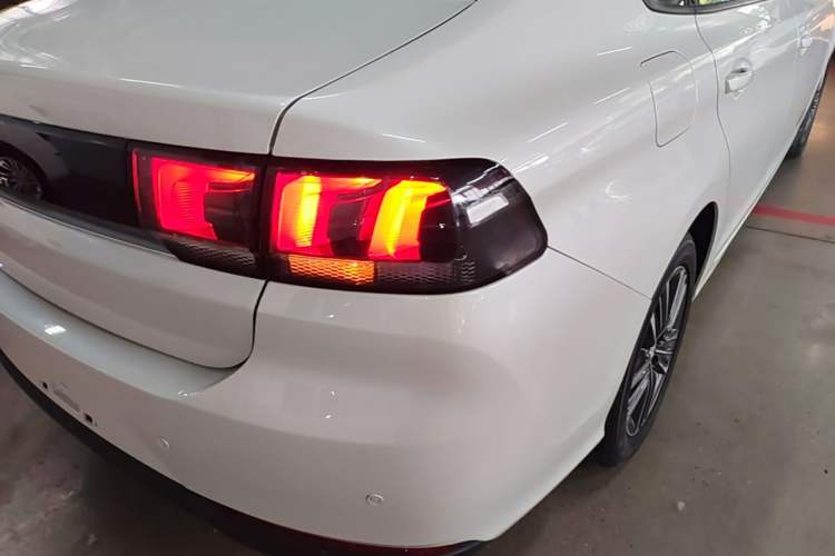 Used Peugeot 308 2016 1.6L Manual Fashion Edition Right Rear Taillight
