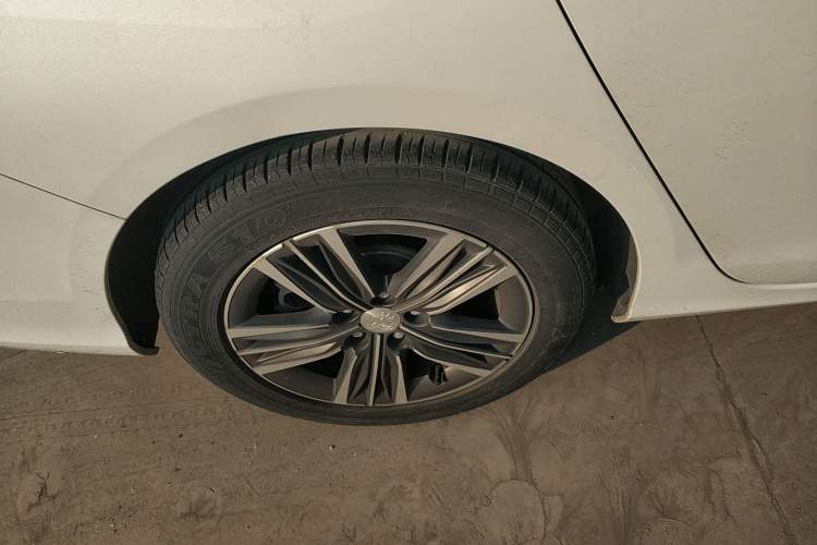 Used Peugeot 308 2016 1.6L Automatic Luxury Edition Right Rear Wheel Hub