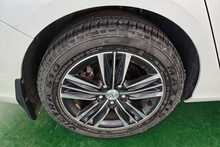 Used Peugeot 308 2016 1.6L Manual Fashion Edition Right Rear Wheel Hub