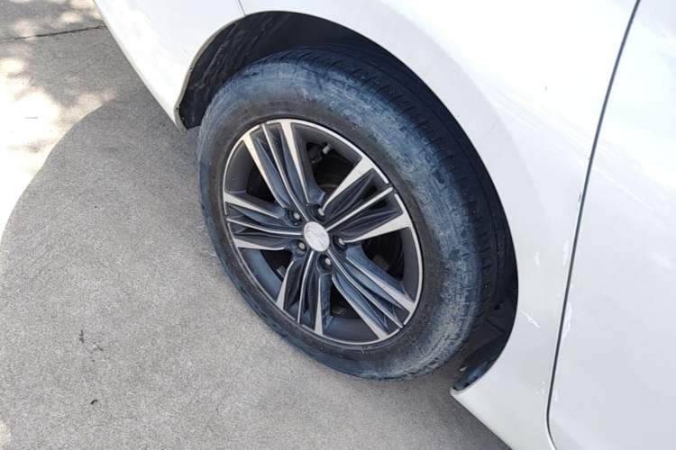 Used Peugeot 308 2016 1.6L Automatic Luxury Edition Right Rear Wheel Hub