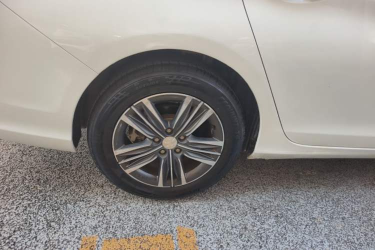 Used Peugeot 308 2016 230THP Automatic Luxury Edition Right Rear Wheel Hub