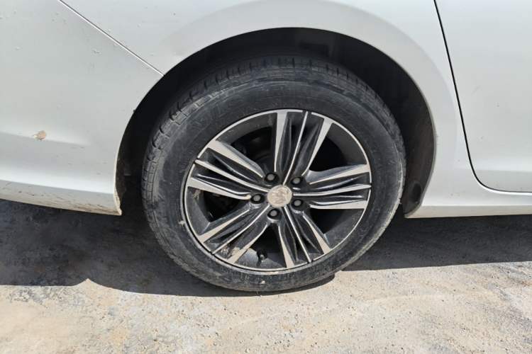 Used Peugeot 308 2016 1.6L Automatic Luxury Edition Right Rear Wheel Hub