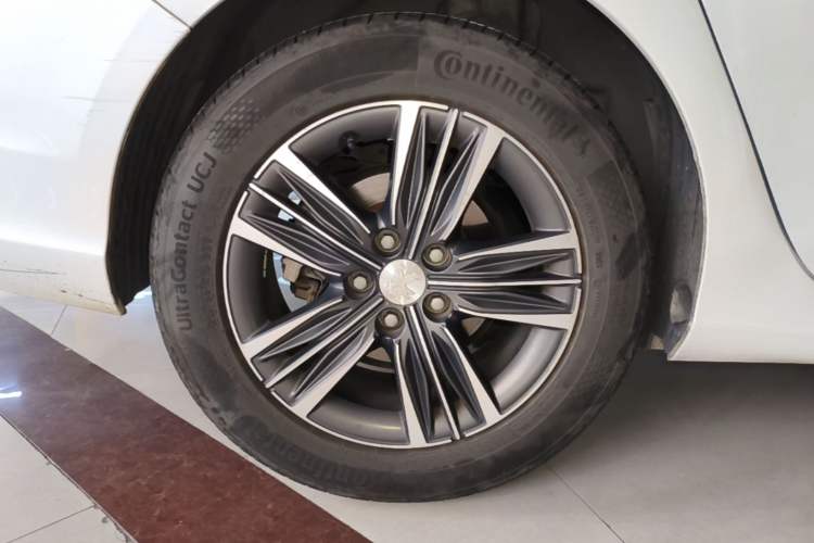 Used Peugeot 308 2016 1.6L Automatic Fashion Edition Right Rear Wheel Hub