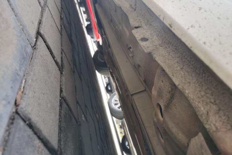 Used Peugeot 308 2016 1.6L Automatic Luxury Edition Right Side Sill