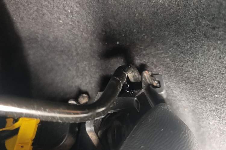 Used Peugeot 308 2016 1.6L Automatic Luxury Edition Right Side Sill
