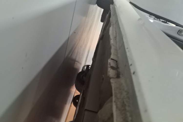 Used Peugeot 308 2016 1.6L Automatic Luxury Edition Right Side Sill