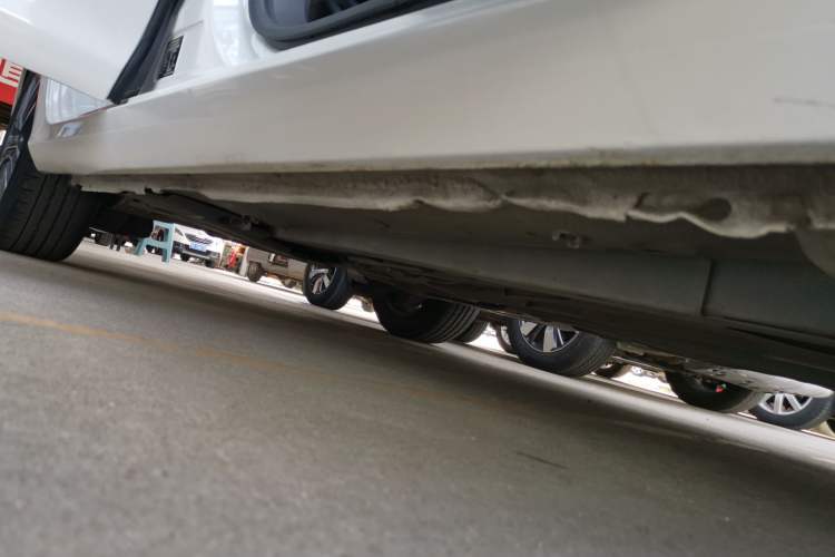 Used Peugeot 308 2016 1.6L Automatic Luxury Edition Right Side Sill