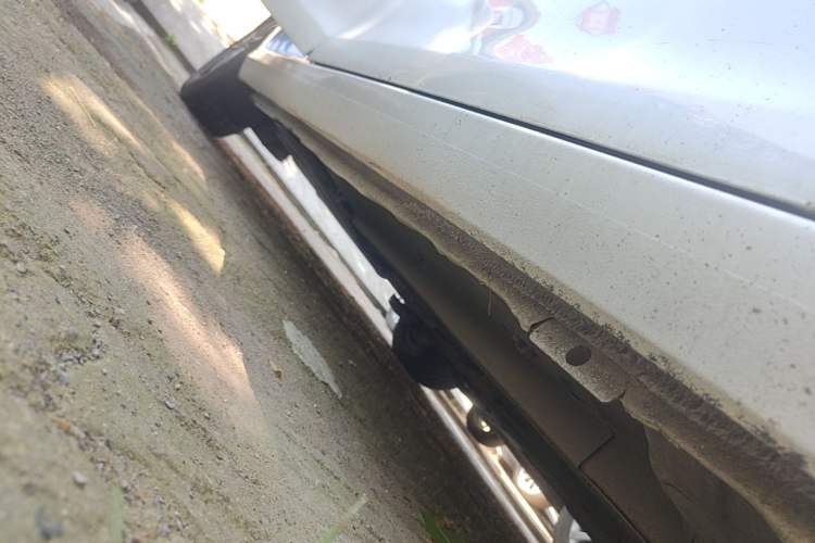 Used Peugeot 308 2016 1.6L Automatic Luxury Edition Right Side Sill