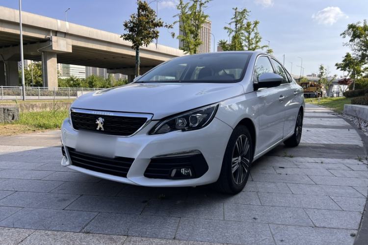 Used Peugeot 308 2016 1.6L Automatic Luxury Edition Guazi used car, China used car export, Used car for sale, Used cars, Cheapest cars for sale