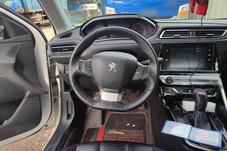 Used Peugeot 308 2016 1.6L Automatic Luxury Edition Steering Wheel