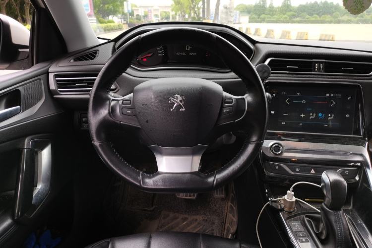 Used Peugeot 308 2016 230THP Automatic Luxury Edition Steering Wheel
