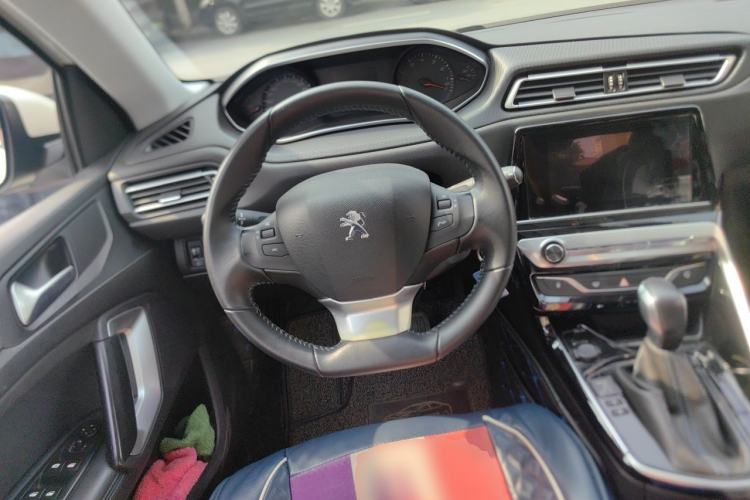 Used Peugeot 308 2016 1.6L Automatic Luxury Edition Steering Wheel