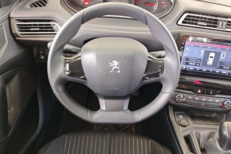 Used Peugeot 308 2016 1.6L Manual Fashion Edition Steering Wheel