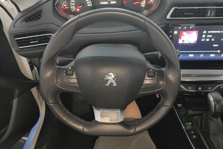 Used Peugeot 308 2016 1.6L Automatic Luxury Edition Steering Wheel
