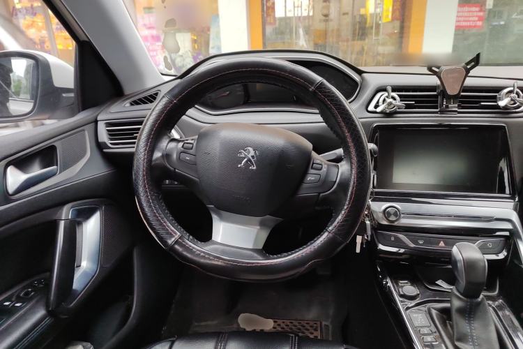 Used Peugeot 308 2016 1.6L Automatic Luxury Edition Steering Wheel