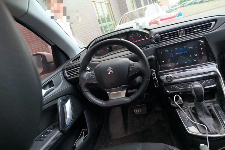 Used Peugeot 308 2016 1.6L Automatic Luxury Edition Steering Wheel