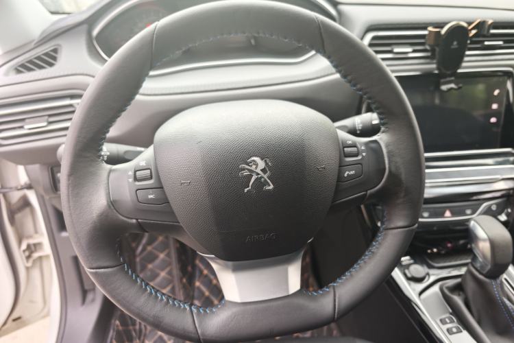 Used Peugeot 308 2016 1.6L Automatic Luxury Edition Steering Wheel