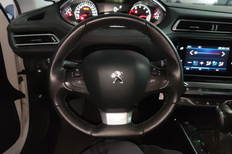 Used Peugeot 308 2016 1.6L Automatic Luxury Edition Steering Wheel