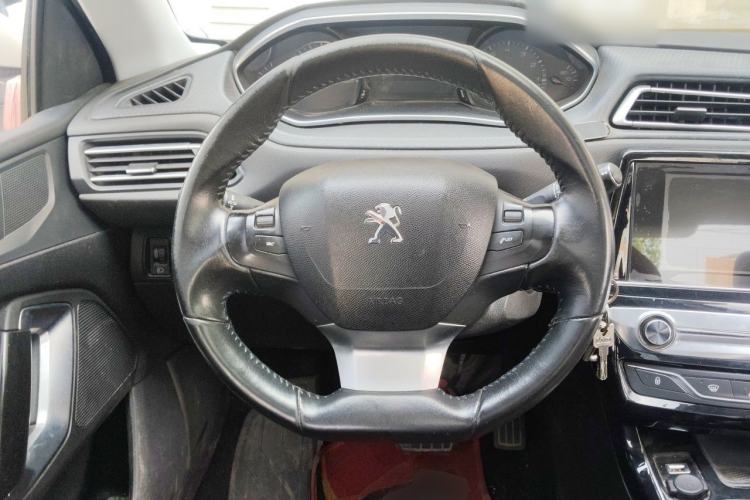 Used Peugeot 308 2016 1.6L Automatic Luxury Edition Steering Wheel