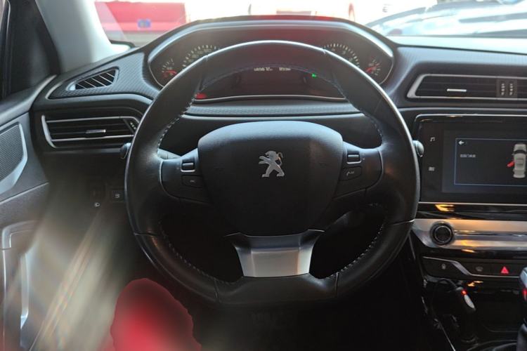 Used Peugeot 308 2016 1.6L Automatic Luxury Edition Steering Wheel