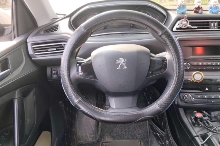 Used Peugeot 308 2016 1.6L Manual Fashion Edition Steering Wheel