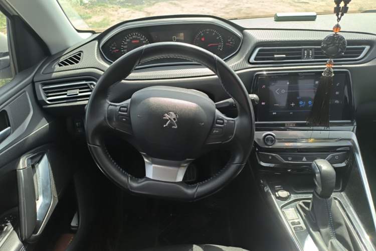 Used Peugeot 308 2016 1.6L Automatic Luxury Edition Steering Wheel