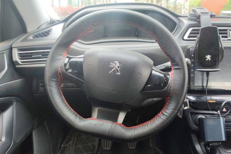 Used Peugeot 308 2016 1.6L Manual Fashion Edition Steering Wheel