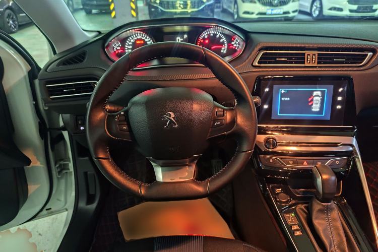 Used Peugeot 308 2016 1.6L Automatic Luxury Edition Steering Wheel