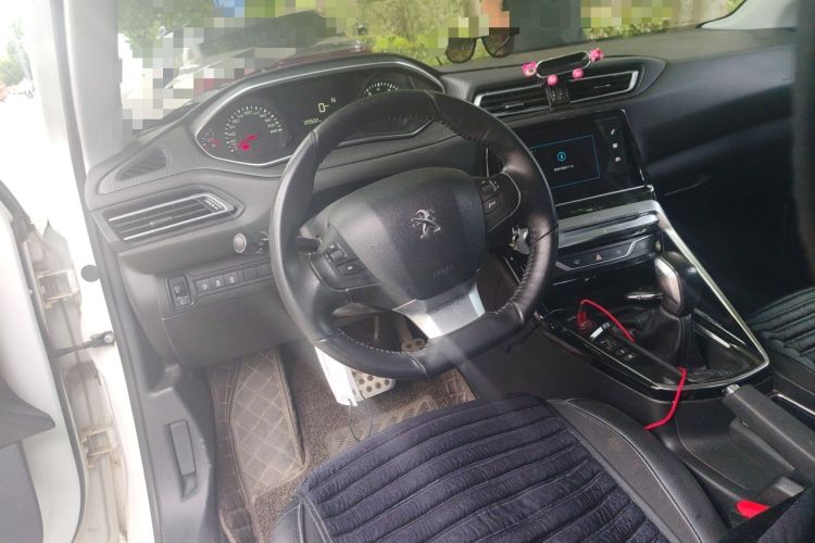 Used Peugeot 308 2016 1.6L Automatic Luxury Edition Steering Wheel