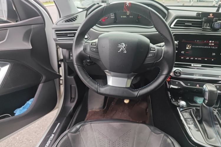 Used Peugeot 308 2016 1.6L Automatic Luxury Edition Steering Wheel