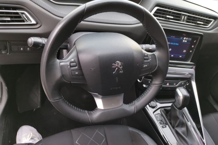 Used Peugeot 308 2016 1.6L Automatic Luxury Edition Steering Wheel
