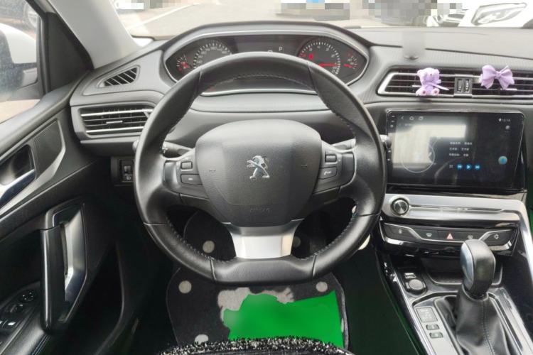 Used Peugeot 308 2016 1.6L Automatic Luxury Edition Steering Wheel