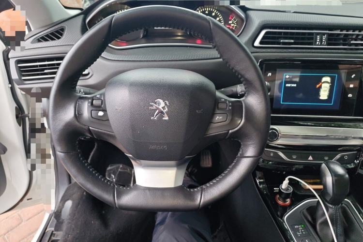 Used Peugeot 308 2016 350THP Automatic Prestige Edition Steering Wheel