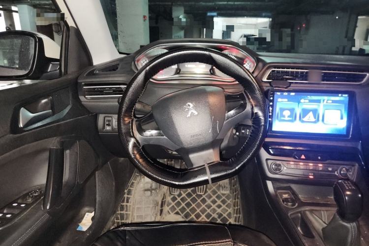 Used Peugeot 308 2016 1.6L Manual Fashion Edition Steering Wheel