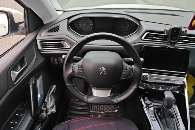 Used Peugeot 308 2016 230THP Automatic Luxury Edition Steering Wheel