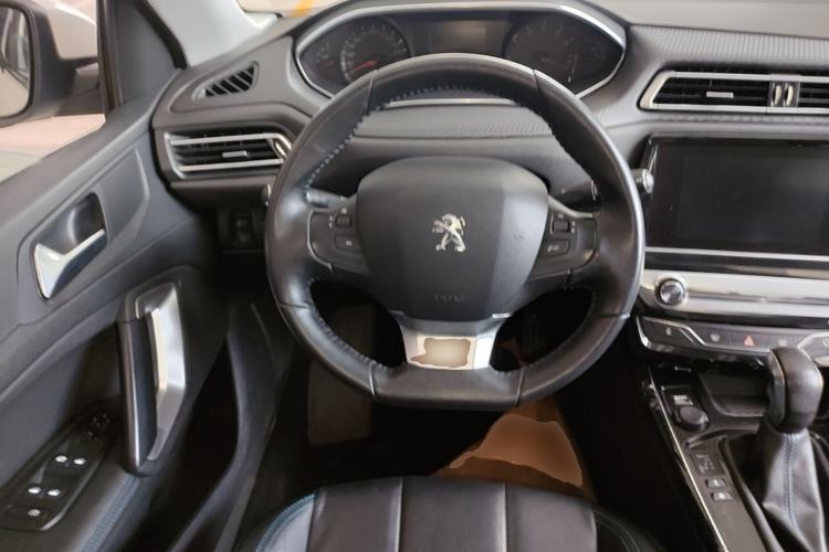 Used Peugeot 308 2016 1.6L Automatic Luxury Edition Steering Wheel