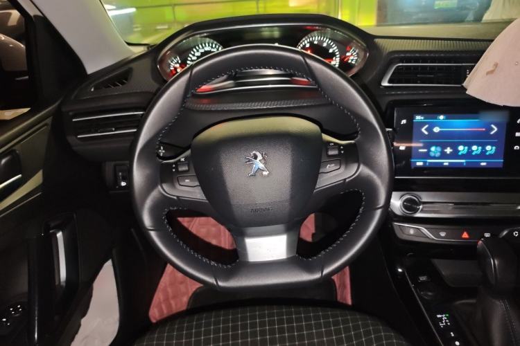 Used Peugeot 308 2016 1.6L Automatic Luxury Edition Steering Wheel