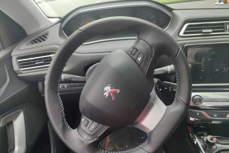 Used Peugeot 308 2016 1.6L Automatic Luxury Edition Steering Wheel
