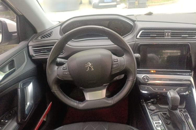 Used Peugeot 308 2016 1.6L Automatic Luxury Edition Steering Wheel