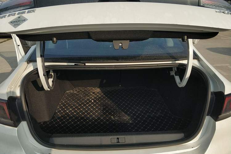 Used Peugeot 308 2016 1.6L Automatic Luxury Edition Trunk