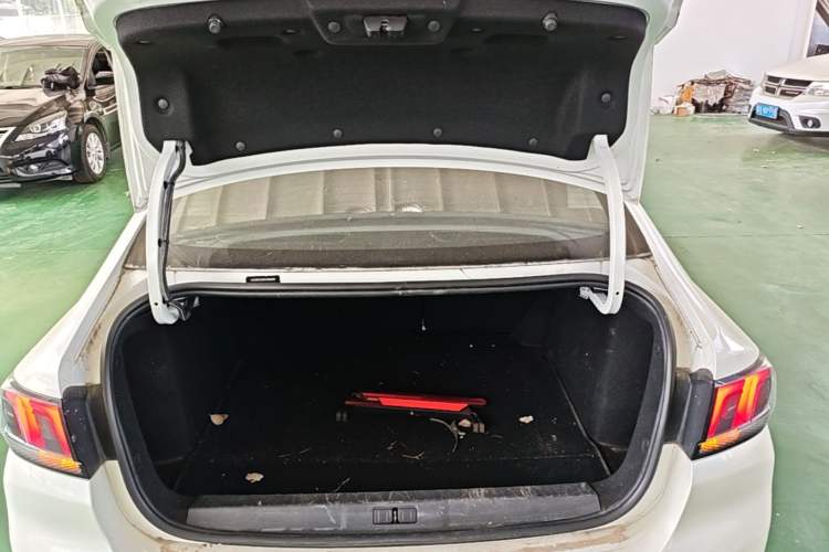 Used Peugeot 308 2016 1.6L Manual Fashion Edition Trunk