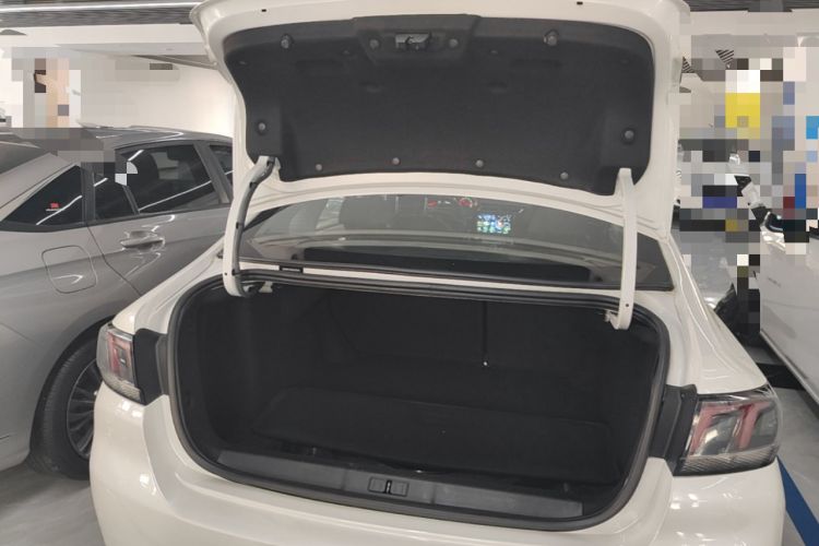 Used Peugeot 308 2016 1.6L Automatic Luxury Edition Trunk