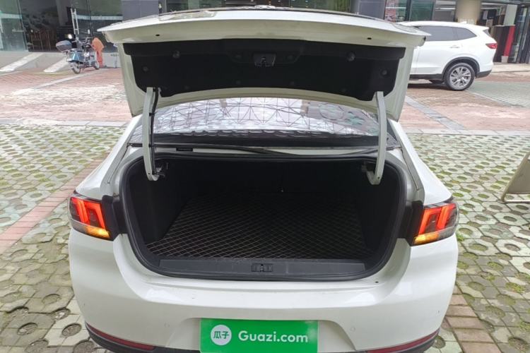 Used Peugeot 308 2016 1.6L Automatic Luxury Edition Trunk