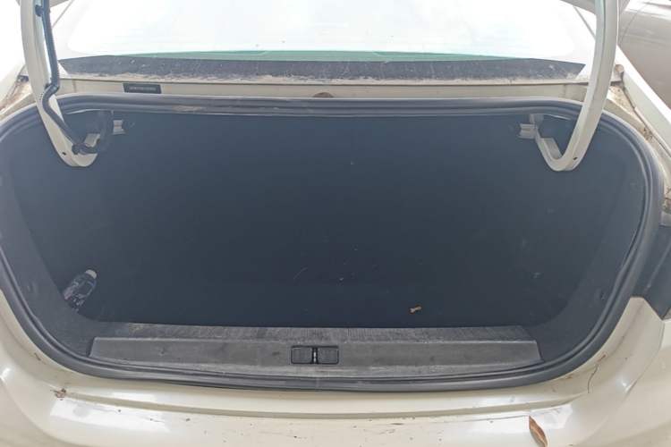 Used Peugeot 308 2016 1.6L Manual Fashion Edition Trunk