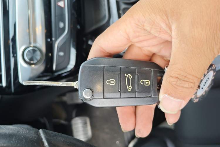 Used Peugeot 308 2016 1.6L Automatic Luxury Edition Vehicle Key