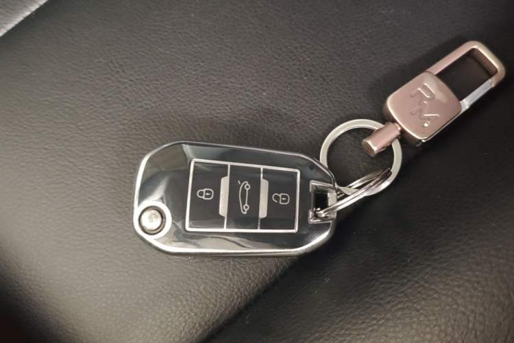 Used Peugeot 308 2016 1.6L Manual Fashion Edition Vehicle Key