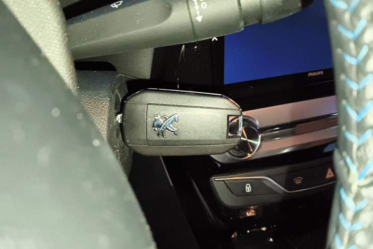 Used Peugeot 308 2016 1.6L Automatic Luxury Edition Vehicle Key