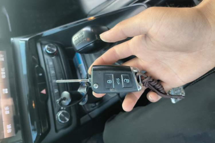 Used Peugeot 308 2016 1.6L Manual Fashion Edition Vehicle Key